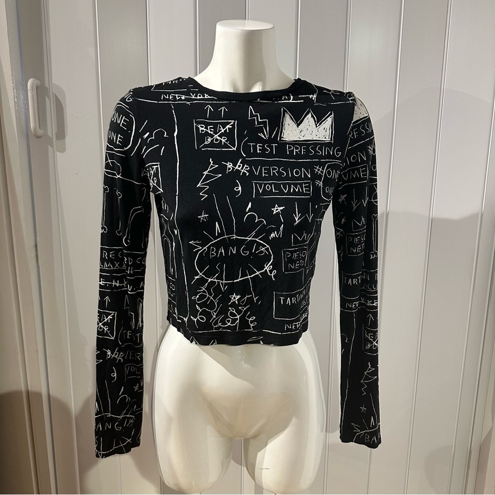 🎀SOLD🎀Alice + Olivia x Basquiat Graffiti Delaina Crop Top - Picture 6 of 9